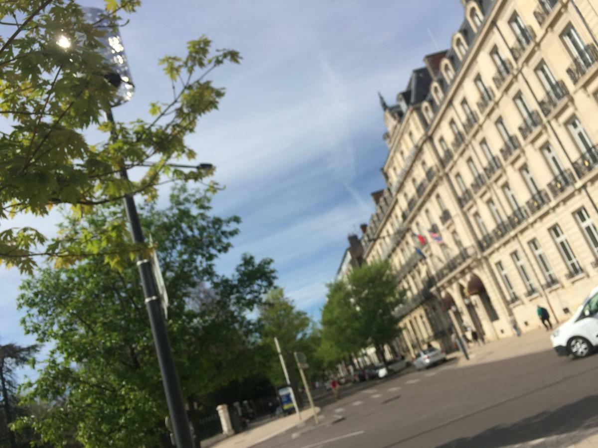 Le Jardin Darcy Liberte Hyper Centre Gare-ville Parking Public Payant Dans La Rue * Dijon