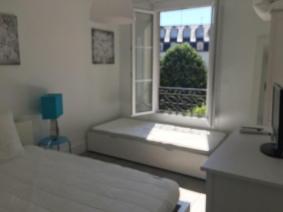 Le Jardin Darcy Liberte Hyper Centre Gare-ville Parking Public Payant Dans La Rue Dijon