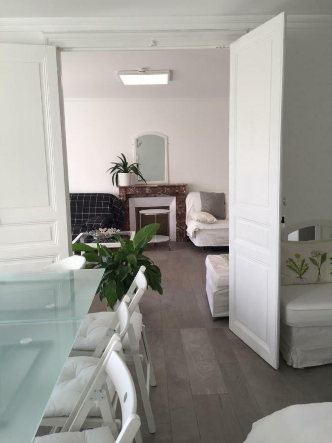 Le Jardin Darcy Liberte Hyper Centre Gare-ville Parking Public Payant Dans La Rue Apartment Dijon